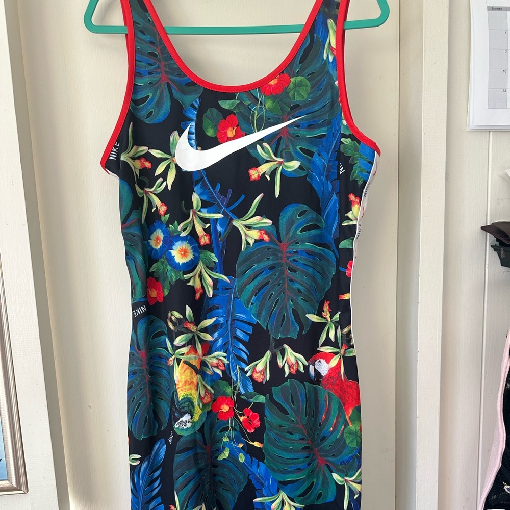 Like new ladiea Nike dress
